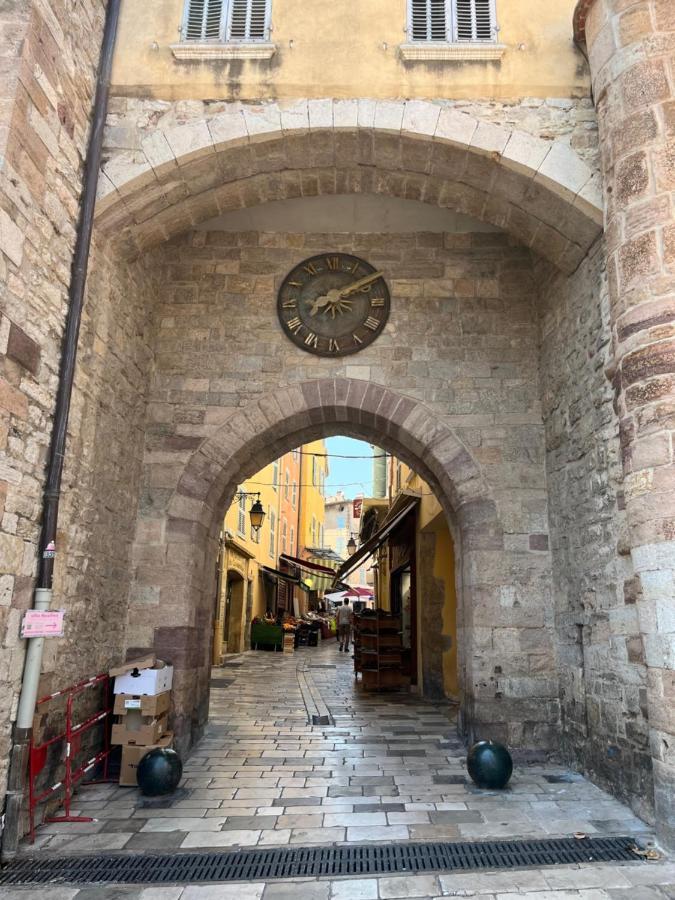 Studio Hyeres -Rue Pietonne Climatisation Lit 160 Tout Equipe - Sabrina מראה חיצוני תמונה