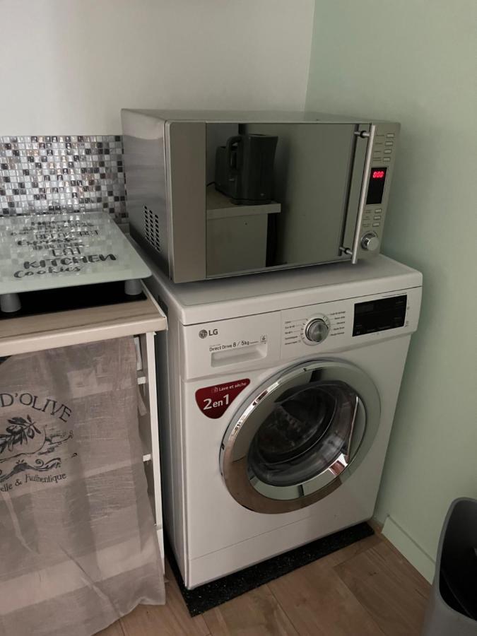 Studio Hyeres -Rue Pietonne Climatisation Lit 160 Tout Equipe - Sabrina מראה חיצוני תמונה