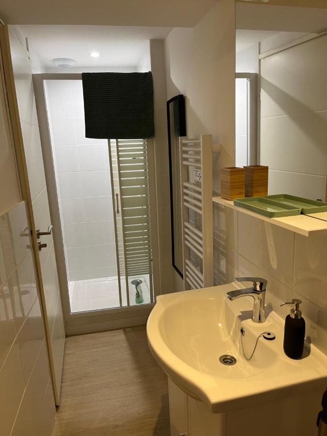 Studio Hyeres -Rue Pietonne Climatisation Lit 160 Tout Equipe - Sabrina מראה חיצוני תמונה
